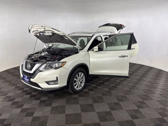 Used 2020 Nissan Rogue SV image 10