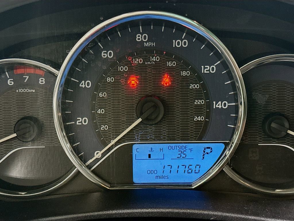 Used 2014 Toyota Corolla LE image 12