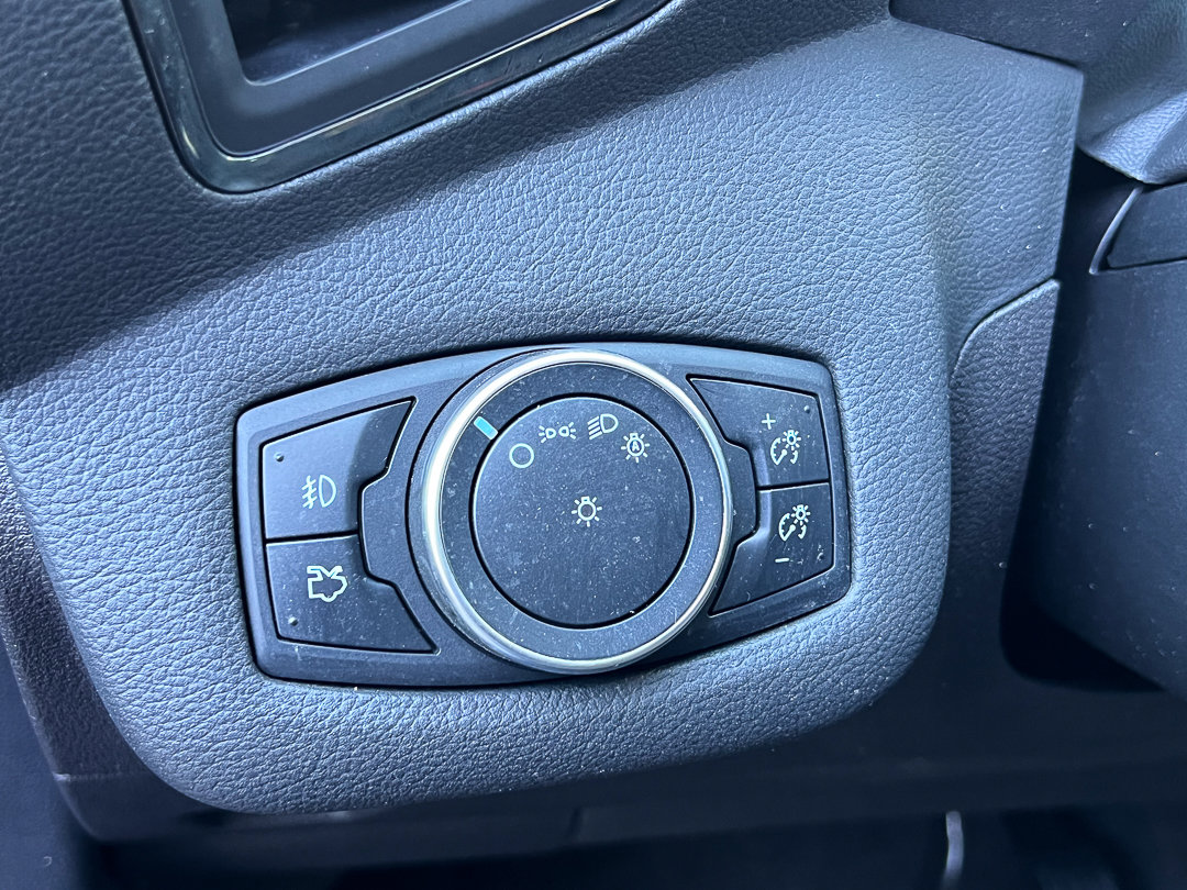 Used 2016 Ford Escape Titanium image 17