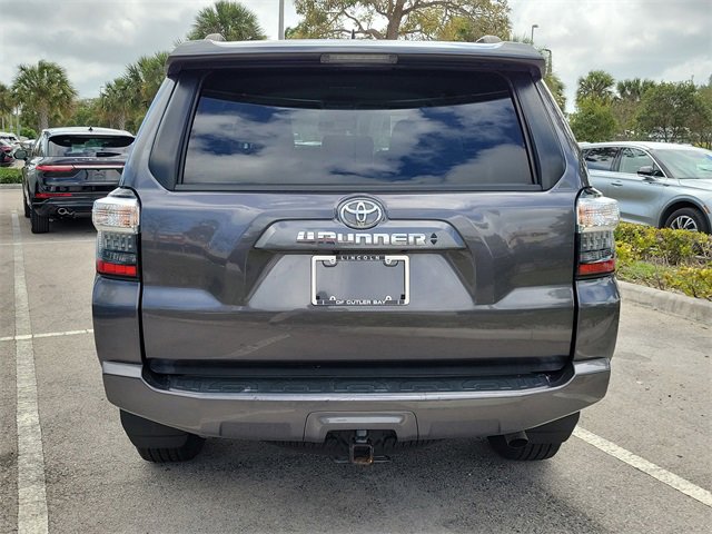 Used 2022 Toyota 4Runner SR5 image 5