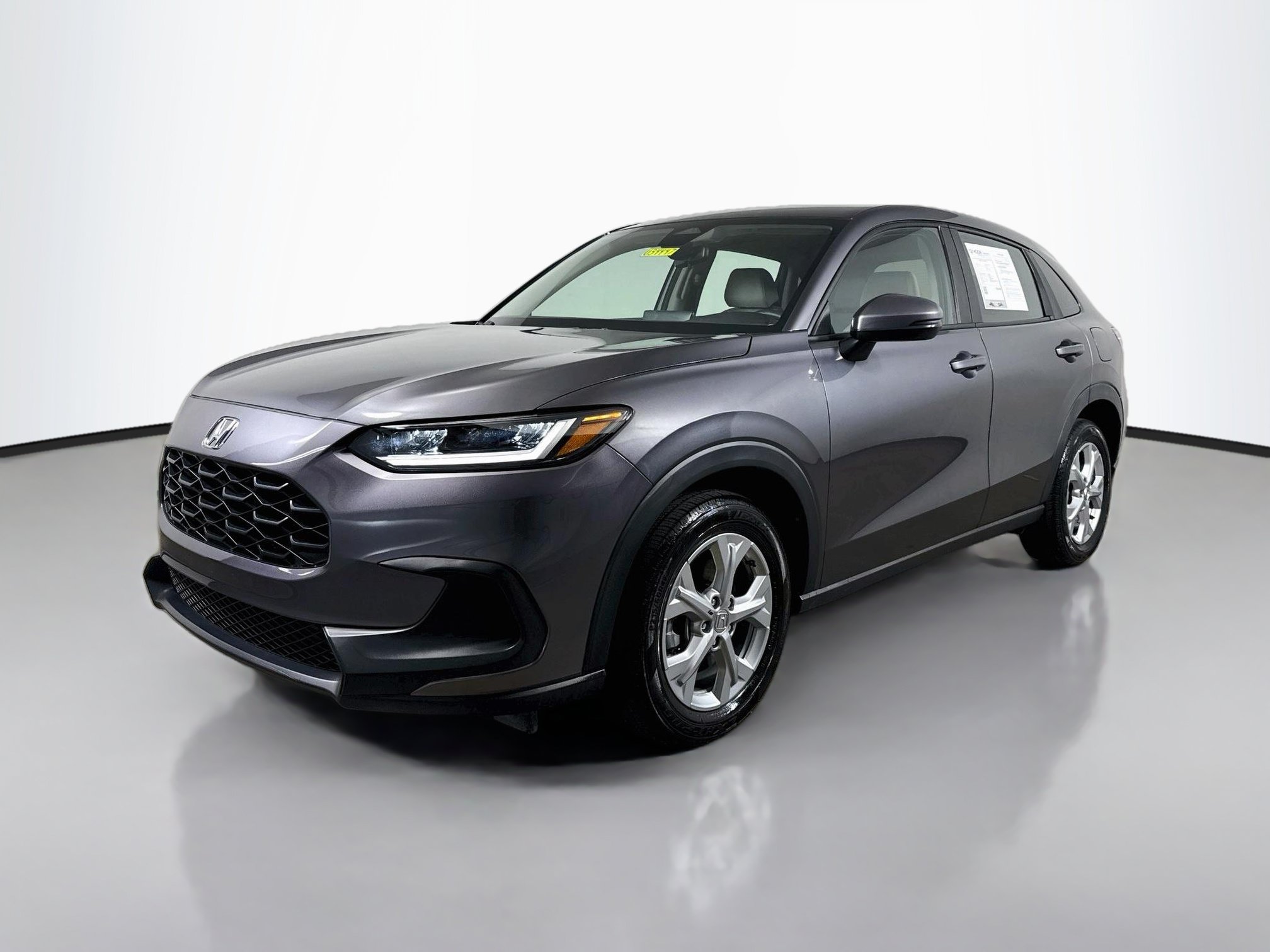 Used 2023 Honda HR-V LX image 3
