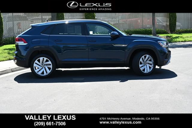Used 2020 Volkswagen Atlas Cross Sport SE AWD/4WD image 3