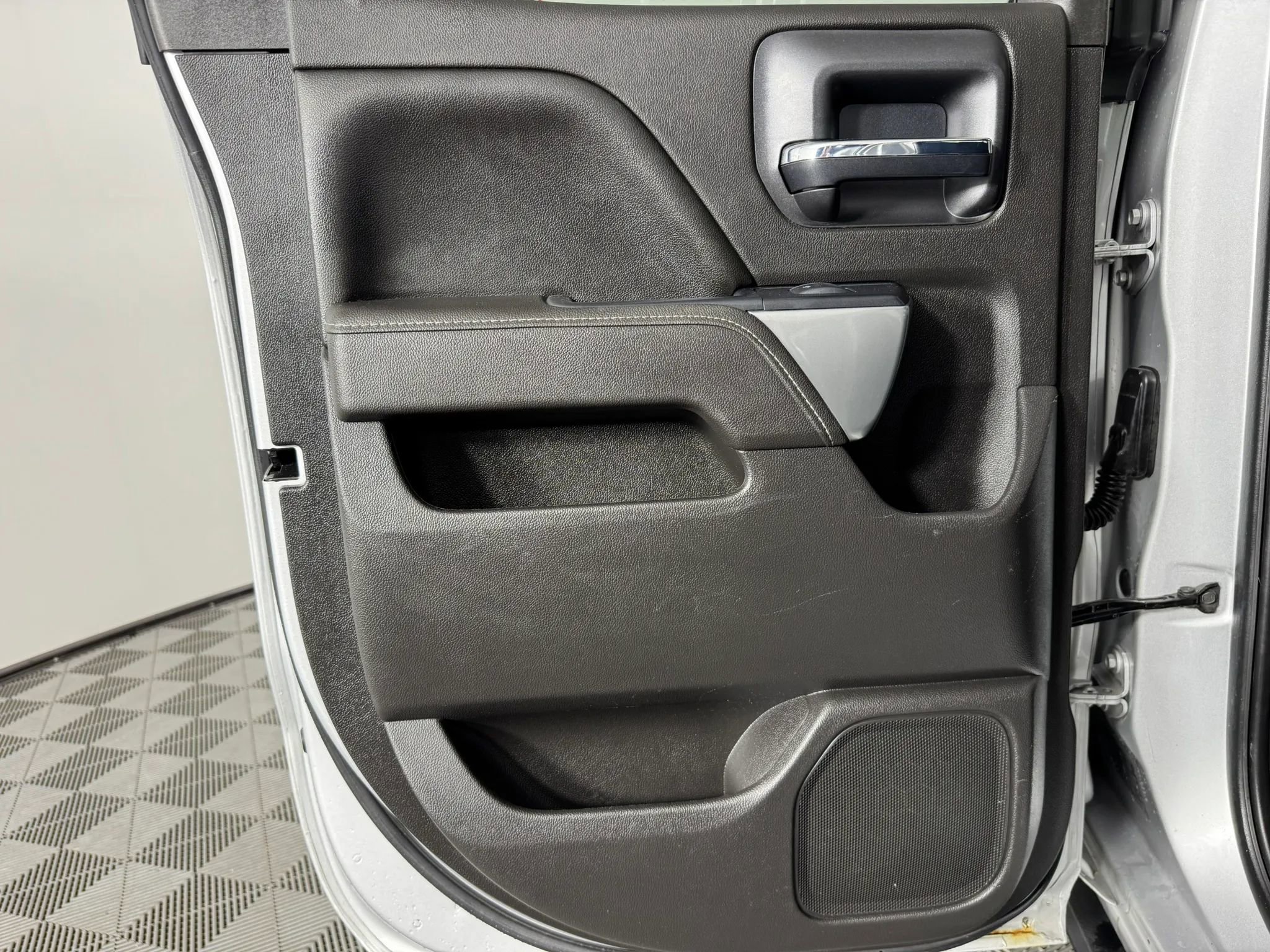 Used 2016 Chevrolet Silverado 1500 LT w/ All Star Edition image 39