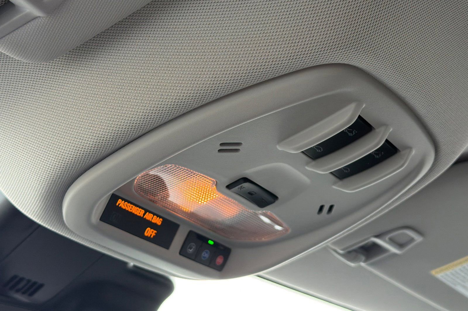 Used 2025 Chevrolet Trax ACTIV w/ Sunroof Package FWD image 24