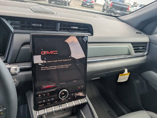 New 2027 GMC Terrain AT4 w/ Convenience Package III AWD/4WD image 21