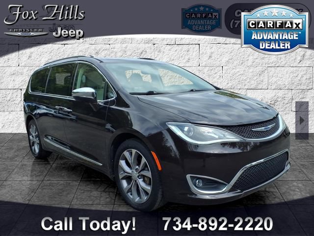 Used 2019 Chrysler Pacifica Limited w/ Tire & Wheel Group
