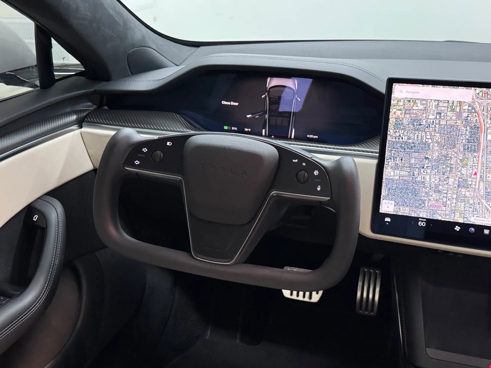 Used 2022 Tesla Model S Plaid image 21