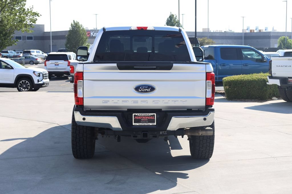 Used 2019 Ford F350 Lariat w/ Lariat Ultimate Package AWD/4WD image 5