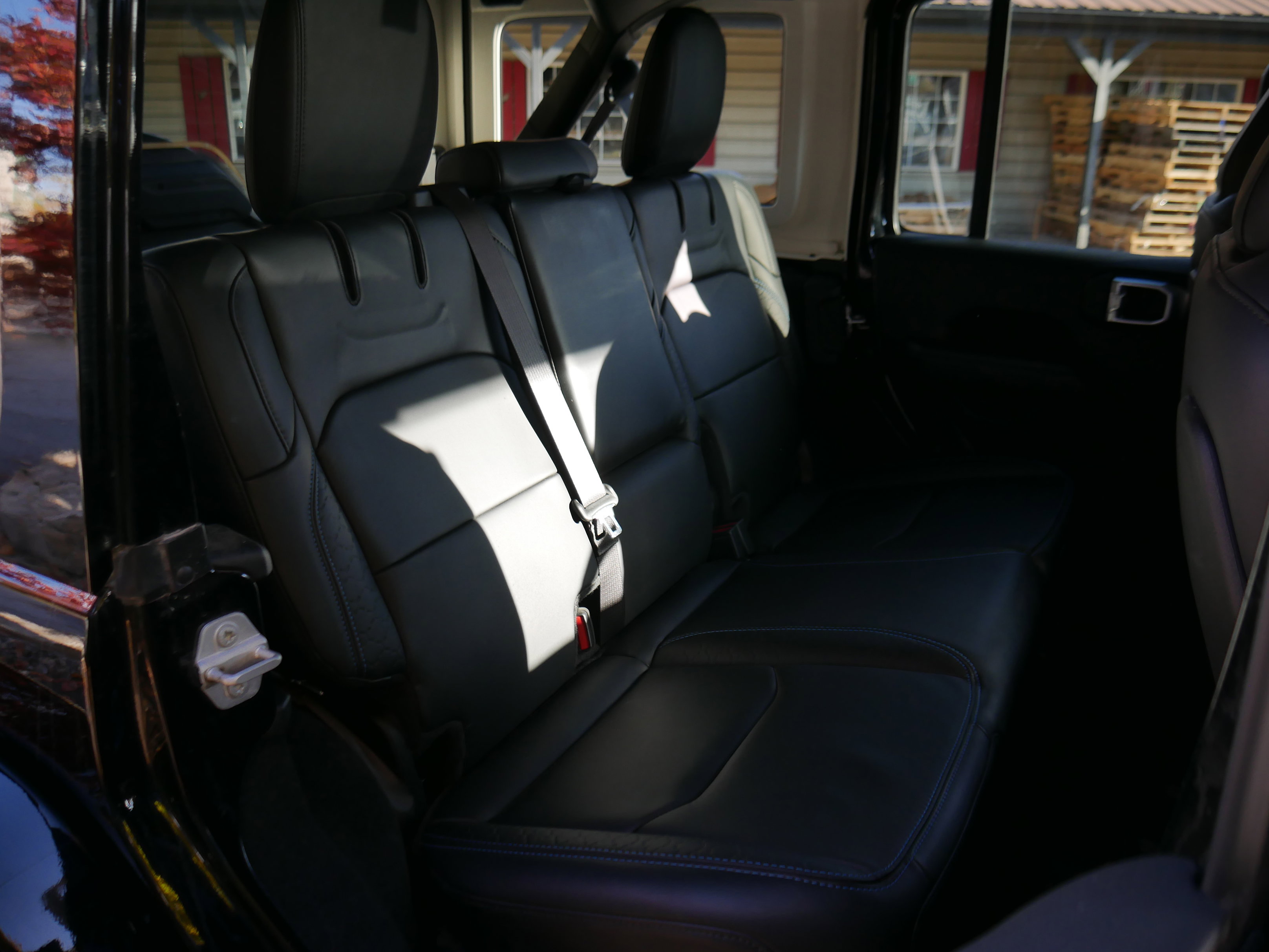 Used 2024 Jeep Wrangler High Altitude image 34