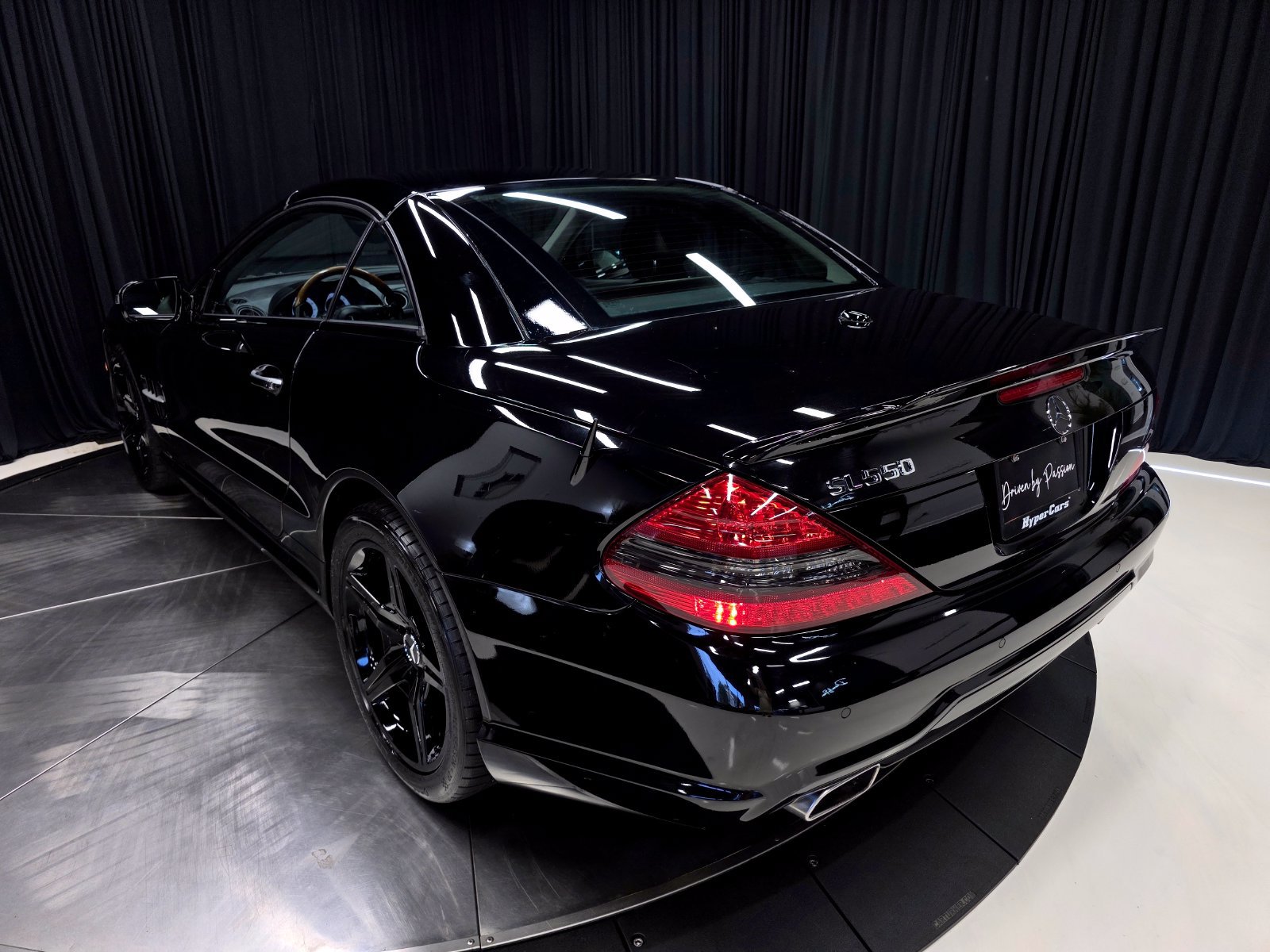 Used 2011 Mercedes-Benz SL 550 image 52