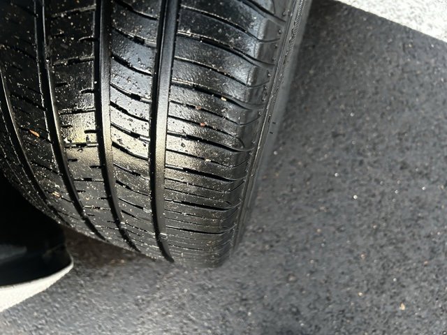 Used 2020 Ford Fusion SE image 4