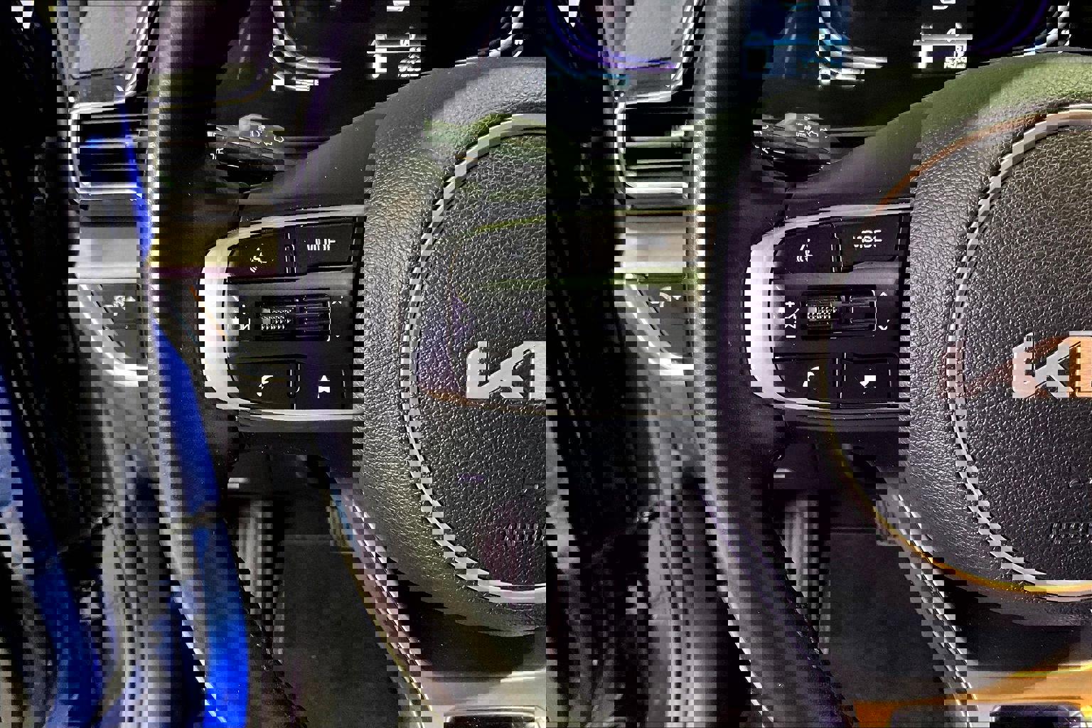 Used 2023 Kia Sportage X-Line image 11