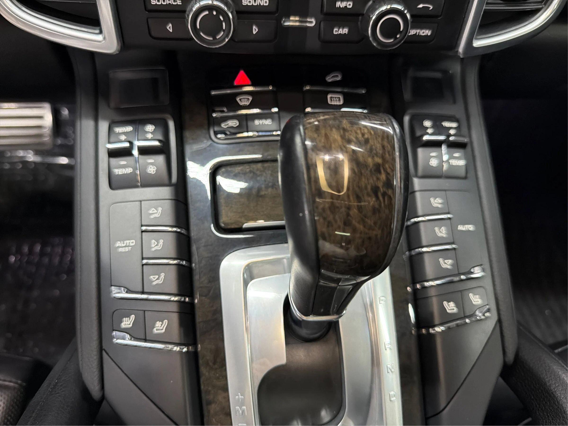 Used 2016 Porsche Cayenne S AWD/4WD image 23
