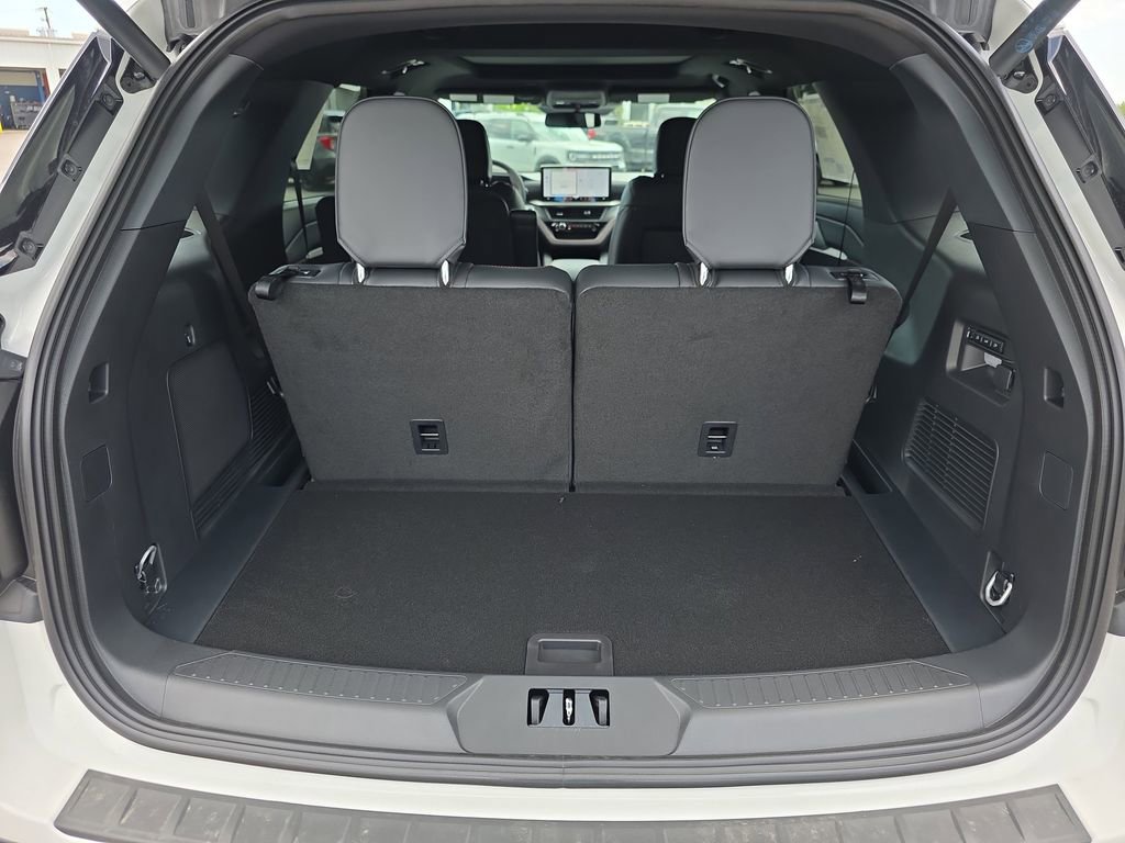 New 2026 Ford Explorer ST RWD image 36