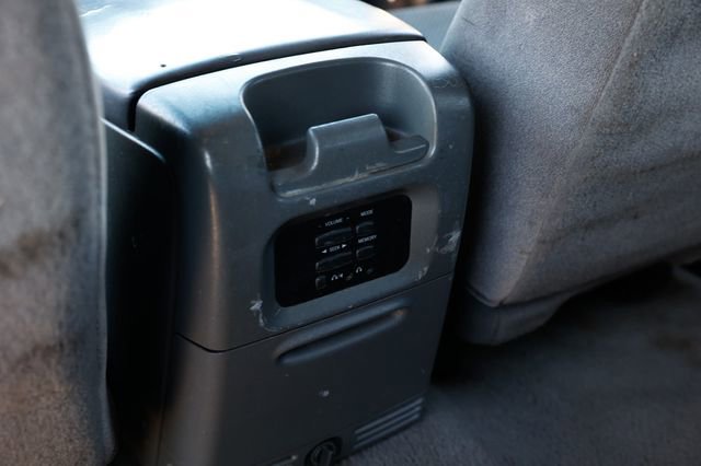 Used 2002 Ford Expedition XLT image 41