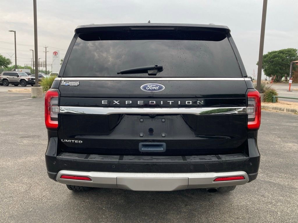 Used 2022 Ford Expedition Limited image 6