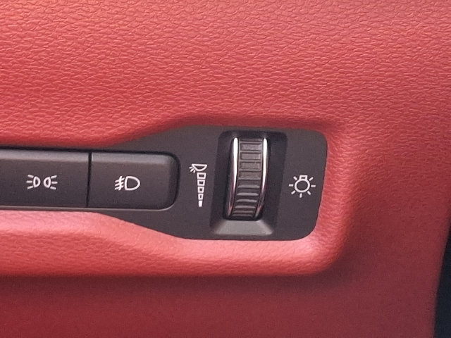 Used 2024 Jeep Wagoneer Limited AWD/4WD image 24