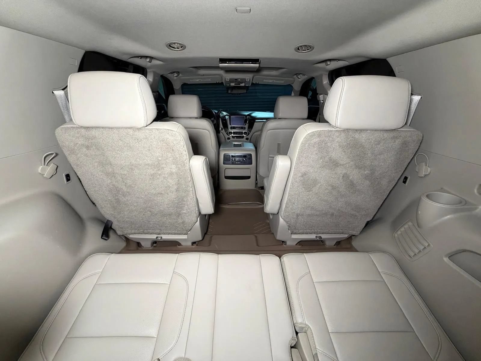 Used 2015 GMC Yukon Denali w/ Premium Package AWD/4WD image 31