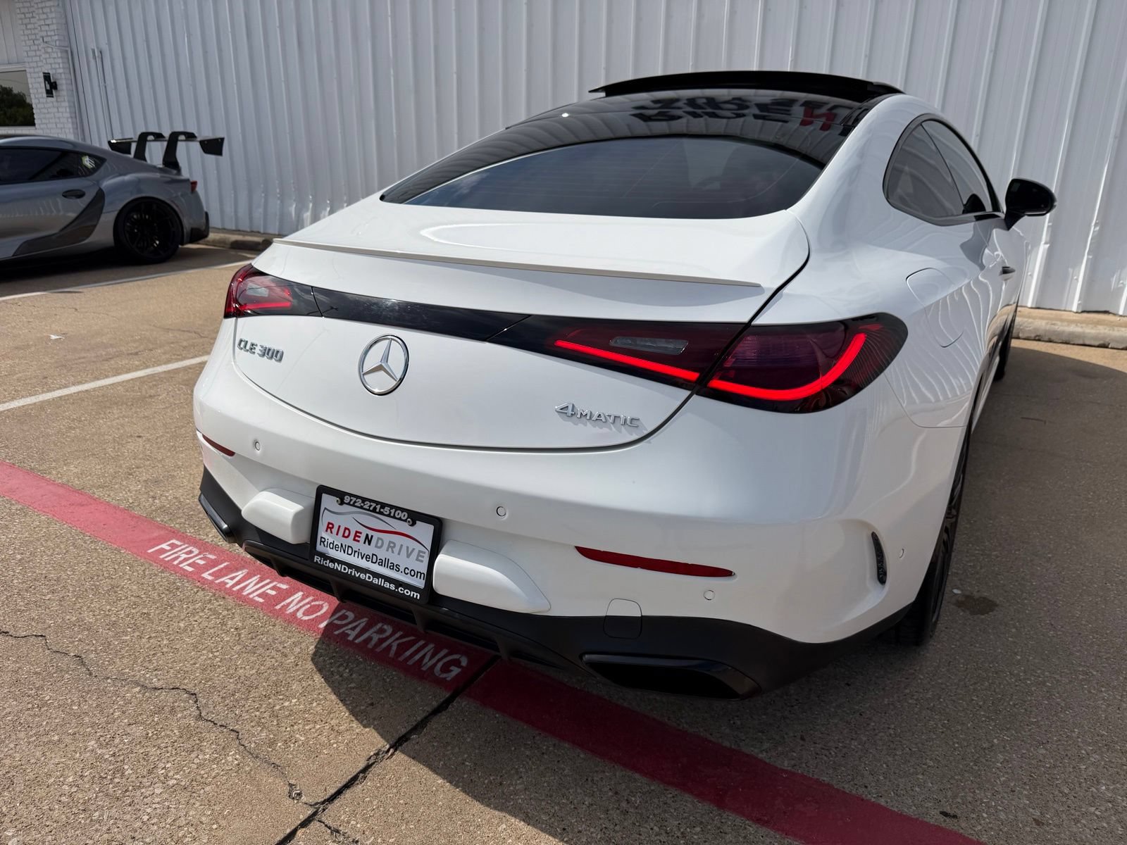 Used 2024 Mercedes-Benz CLE 300 4MATIC Coupe image 7