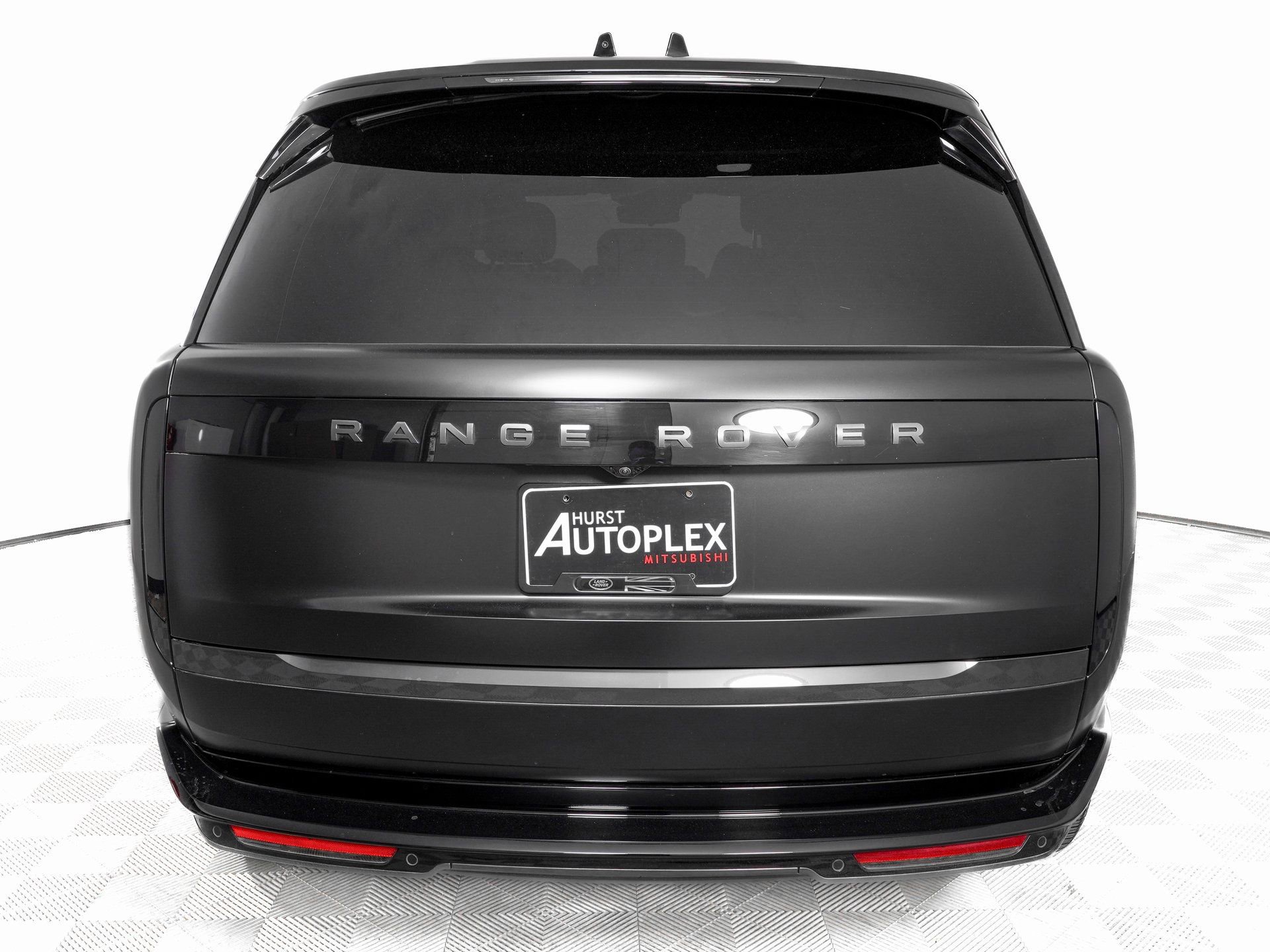 Used 2025 Land Rover Range Rover SE image 6