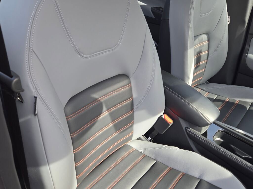 Used 2024 Nissan Kicks SR w/ SR Premium Package image 7