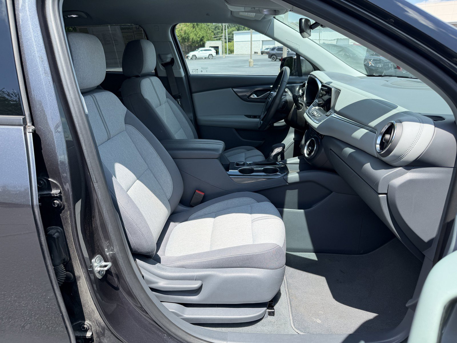 Used 2022 Chevrolet Blazer LT FWD image 14
