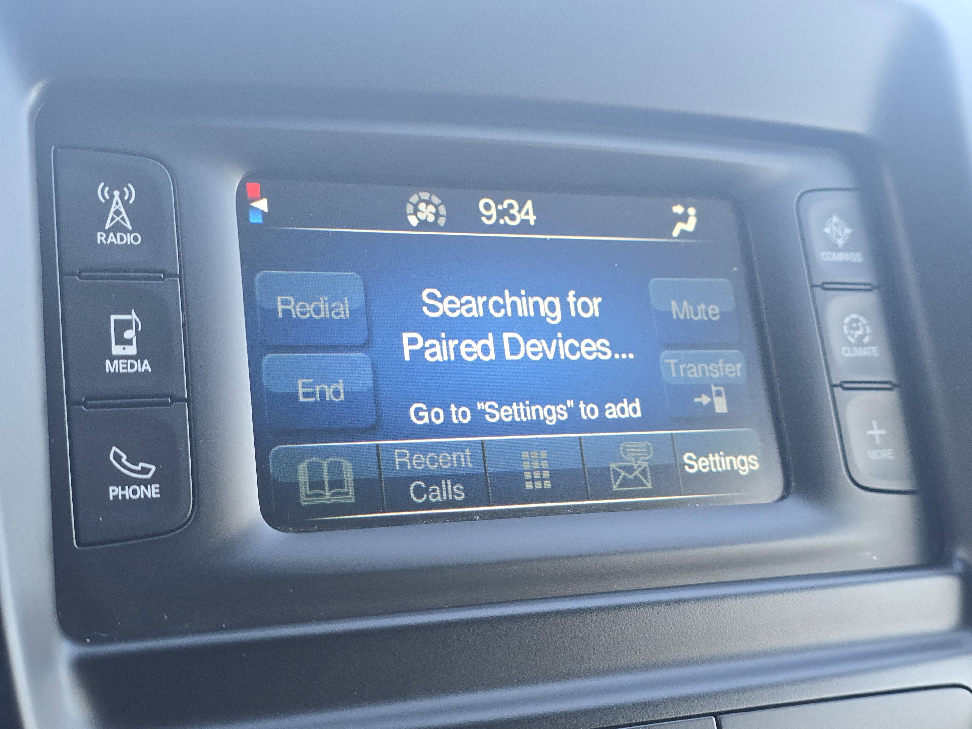 Used 2016 Chrysler 200 S image 9