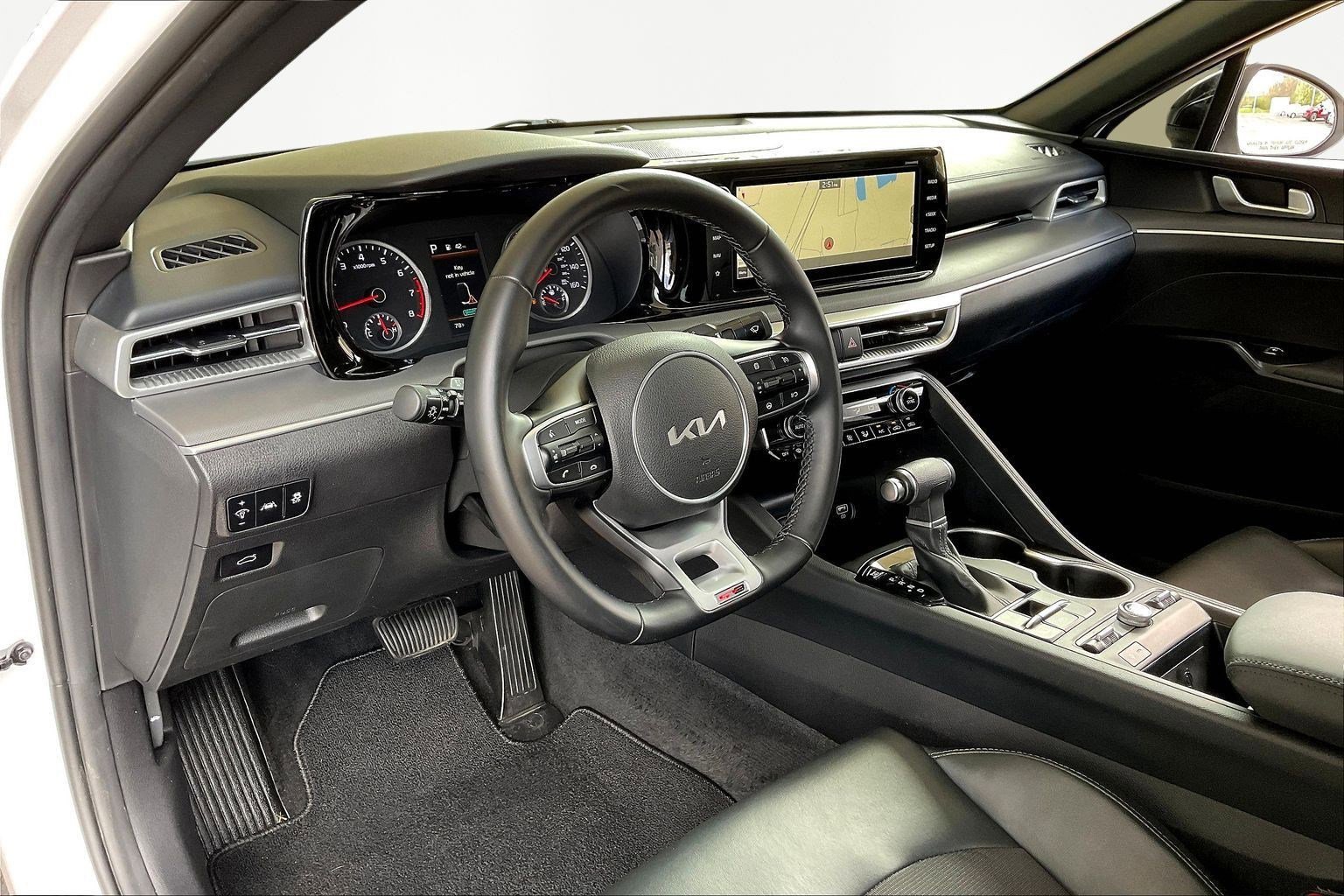 Used 2022 Kia K5 GT-Line image 16