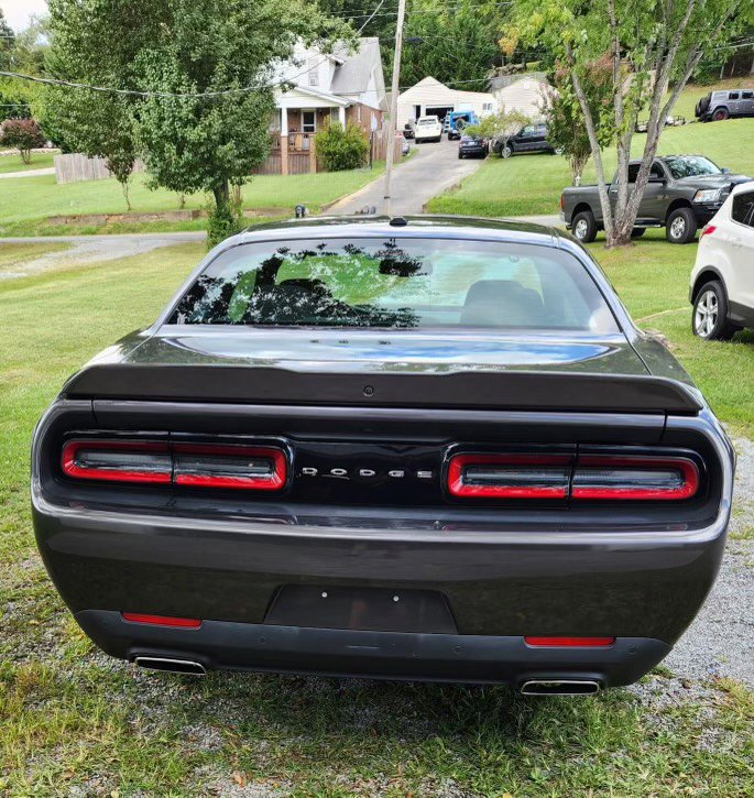 Used 2022 Dodge Challenger GT image 4