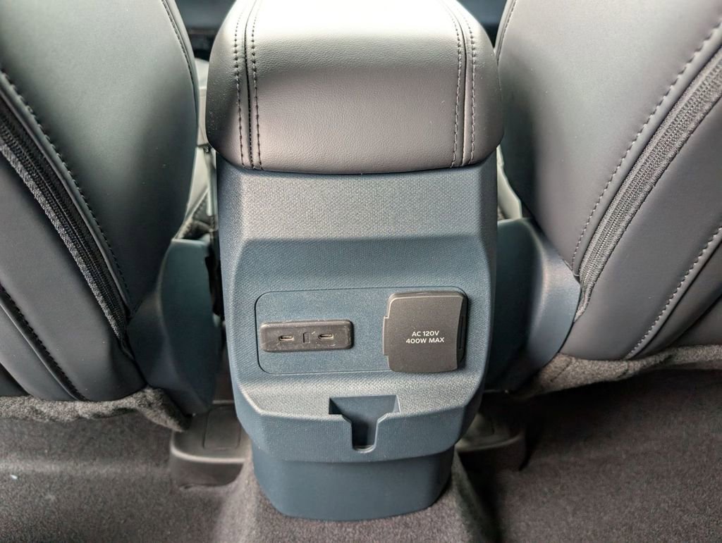 New 2026 Ford Maverick Lariat w/ Black Appearance Package image 43