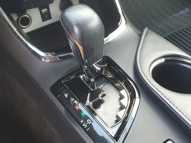 Used 2015 Toyota Avalon XLE FWD image 32