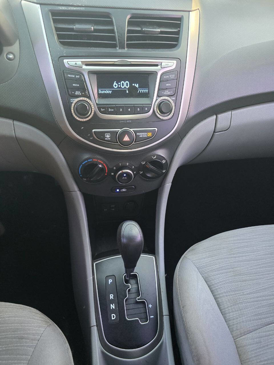 Used 2017 Hyundai Accent SE FWD image 12