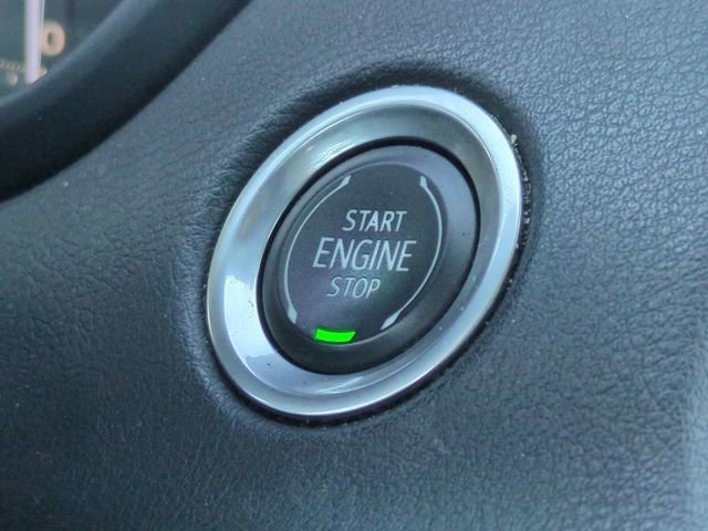 Used 2021 Cadillac XT4 Luxury w/ Driver Awareness Package image 34