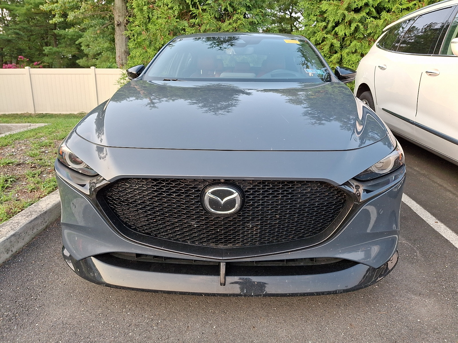 Used 2021 MAZDA MAZDA3 Hatchback w/Premium Plus Pkg AWD/4WD image 3