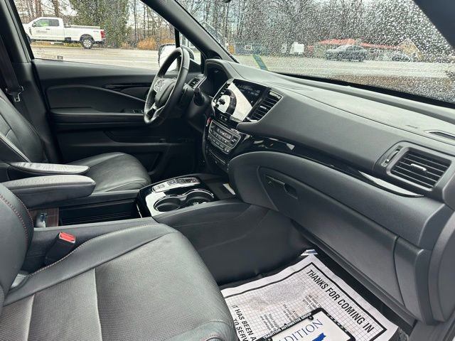 Used 2022 Honda Pilot Black Edition image 14
