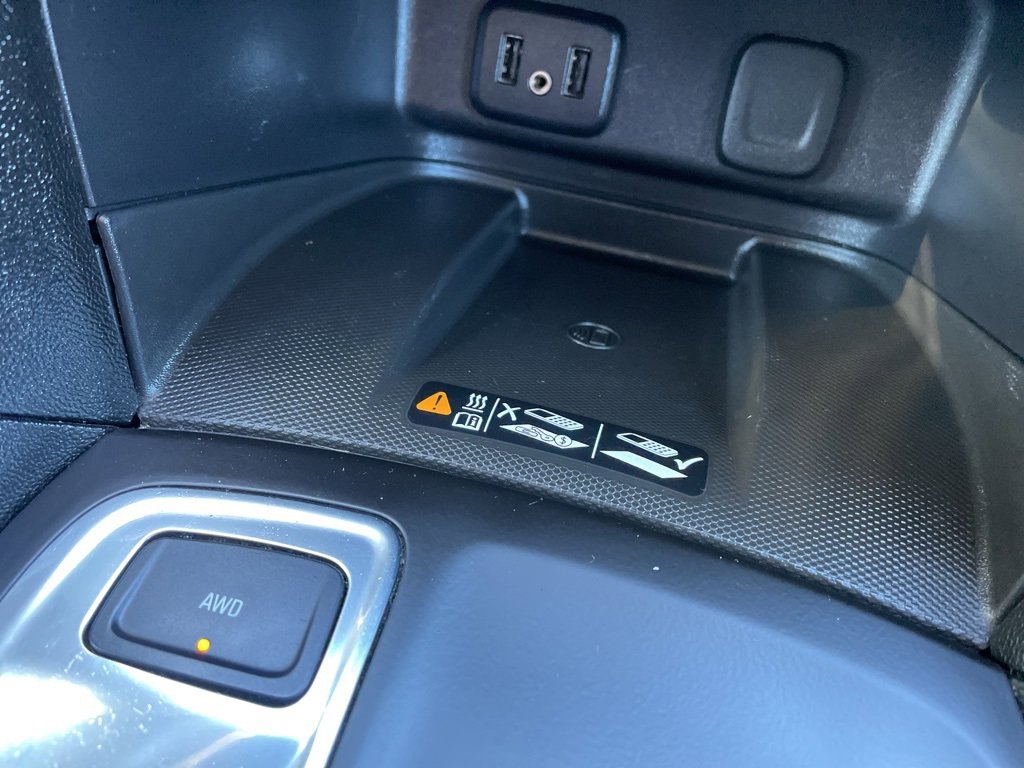 Used 2018 Chevrolet Equinox Premier image 10