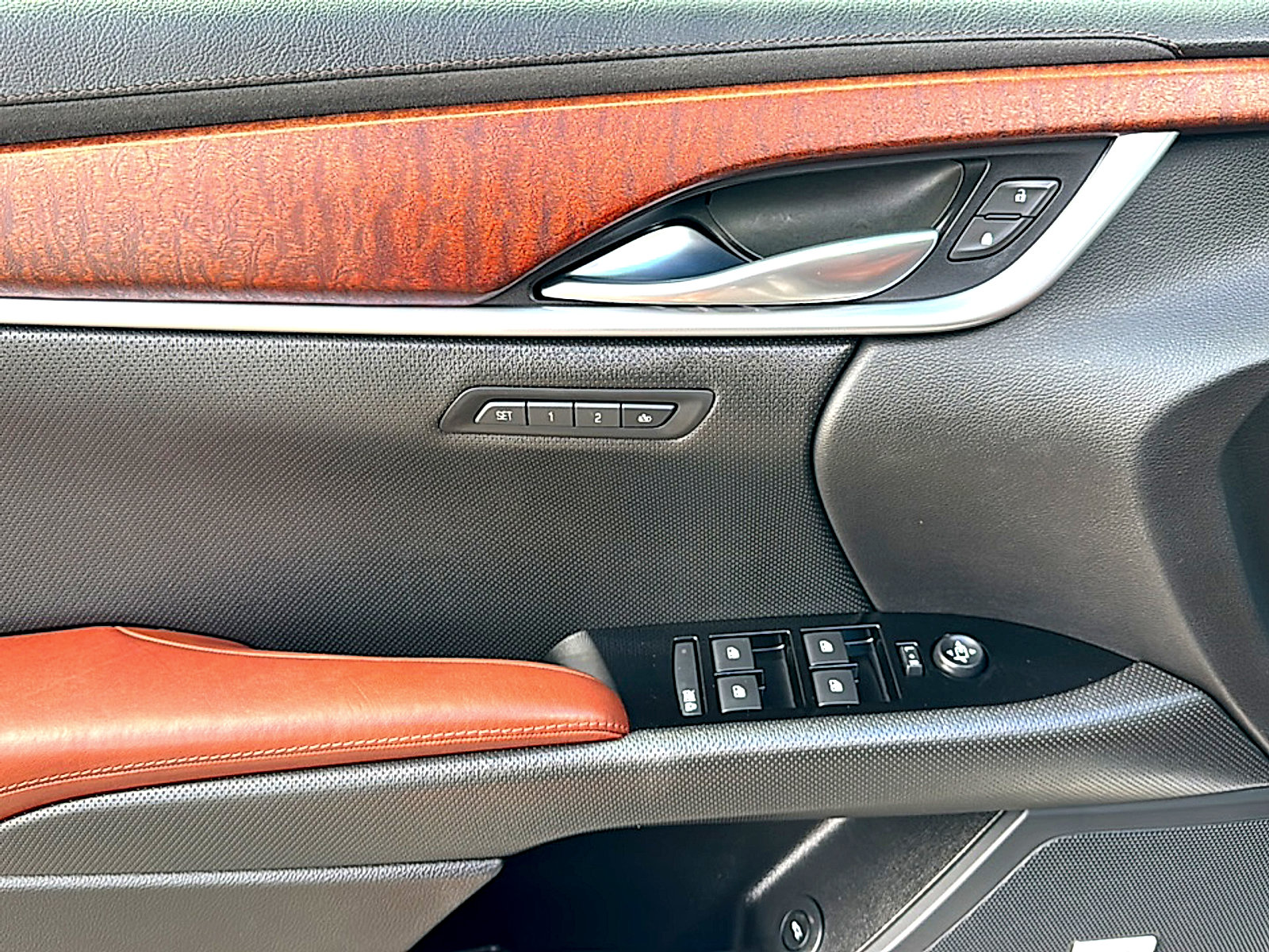 Used 2018 Cadillac XTS Luxury image 17