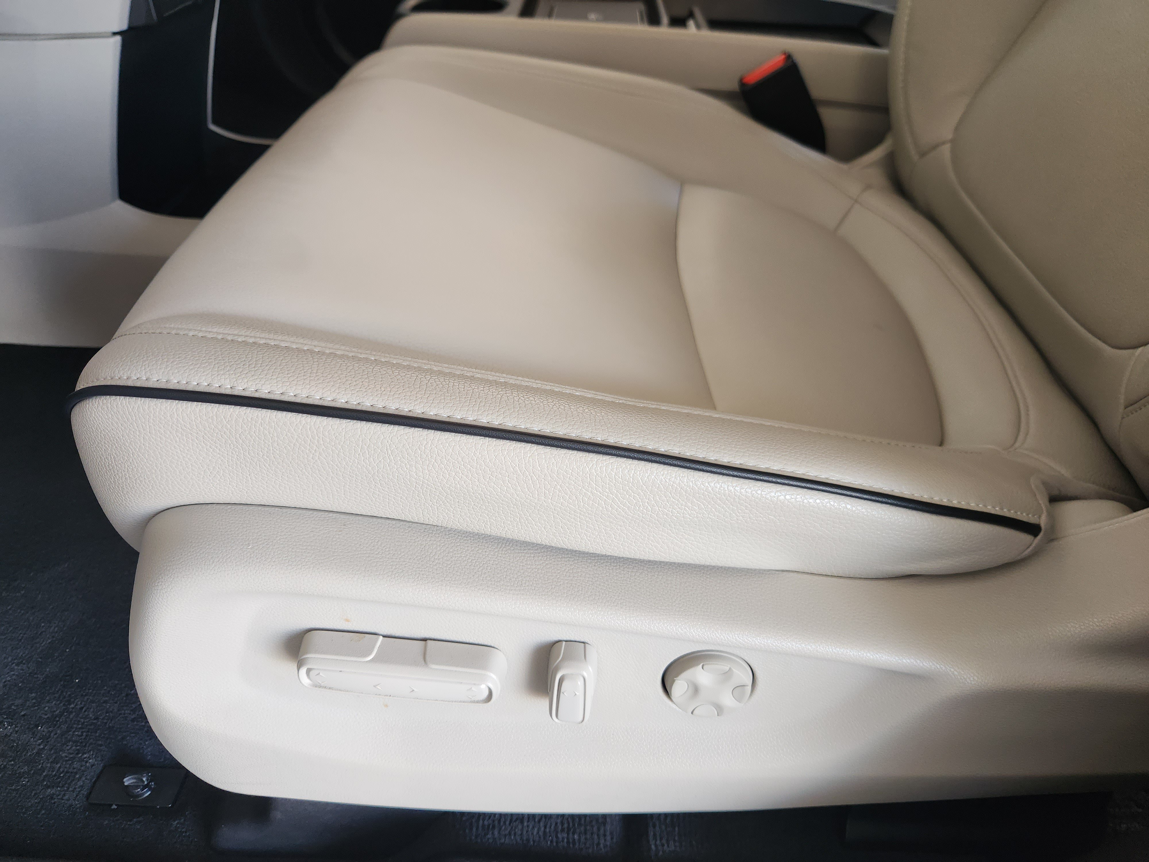 Used 2025 Honda Odyssey Touring image 23