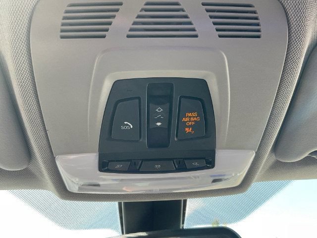Used 2015 BMW 320i Sedan RWD image 24