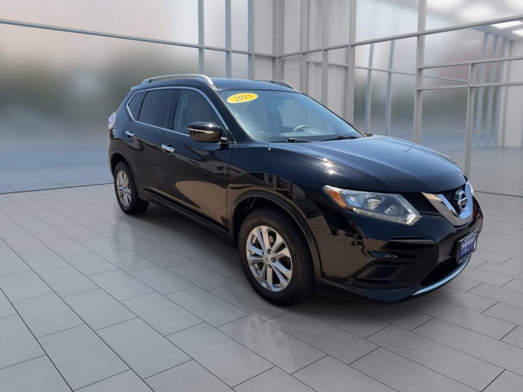 Used 2015 Nissan Rogue SV FWD image 2