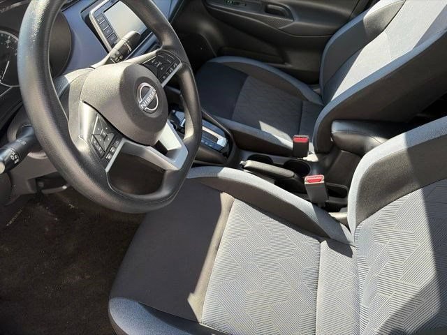 Used 2023 Nissan Versa SV FWD image 10