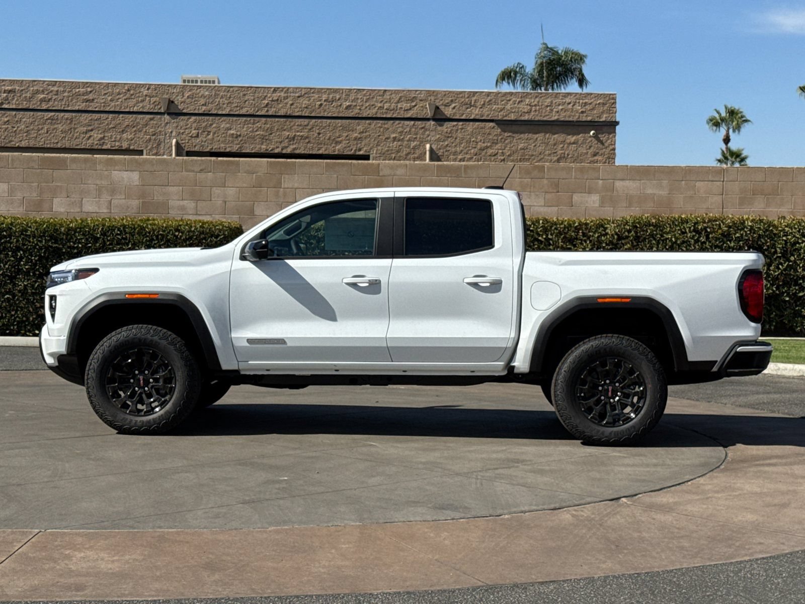 New 2026 GMC Canyon Elevation w/ Technology Package RWD image 7