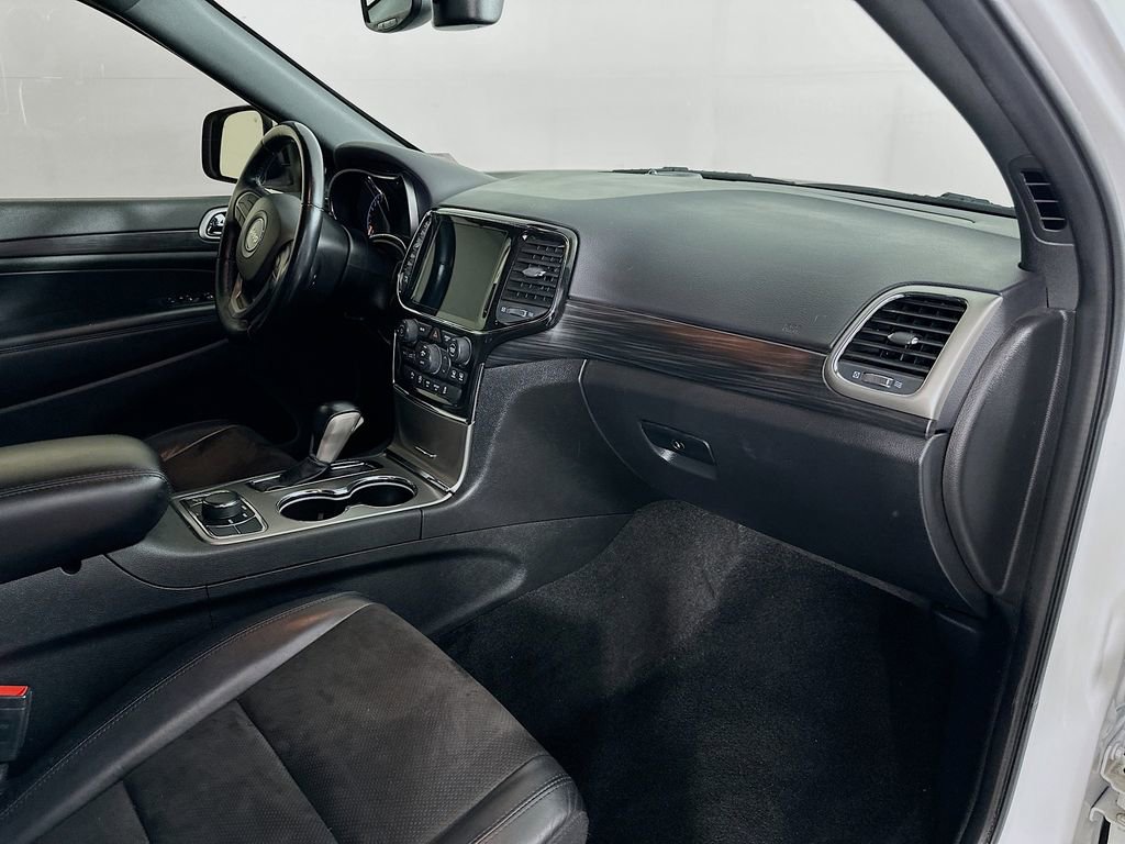Certified 2022 Jeep Grand Cherokee Laredo X image 41