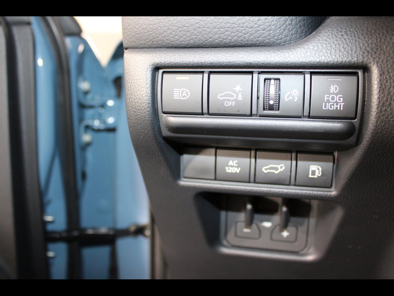 Used 2025 Toyota Land Cruiser w/ Premium Package AWD/4WD image 20