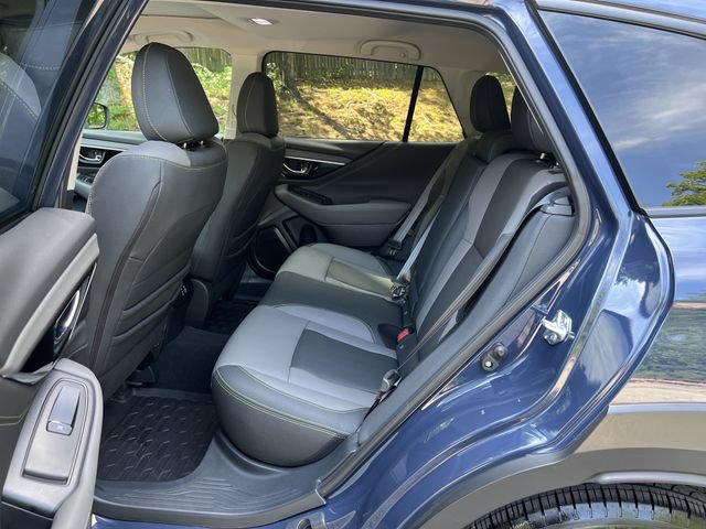 Used 2025 Subaru Outback Onyx Edition AWD/4WD image 16