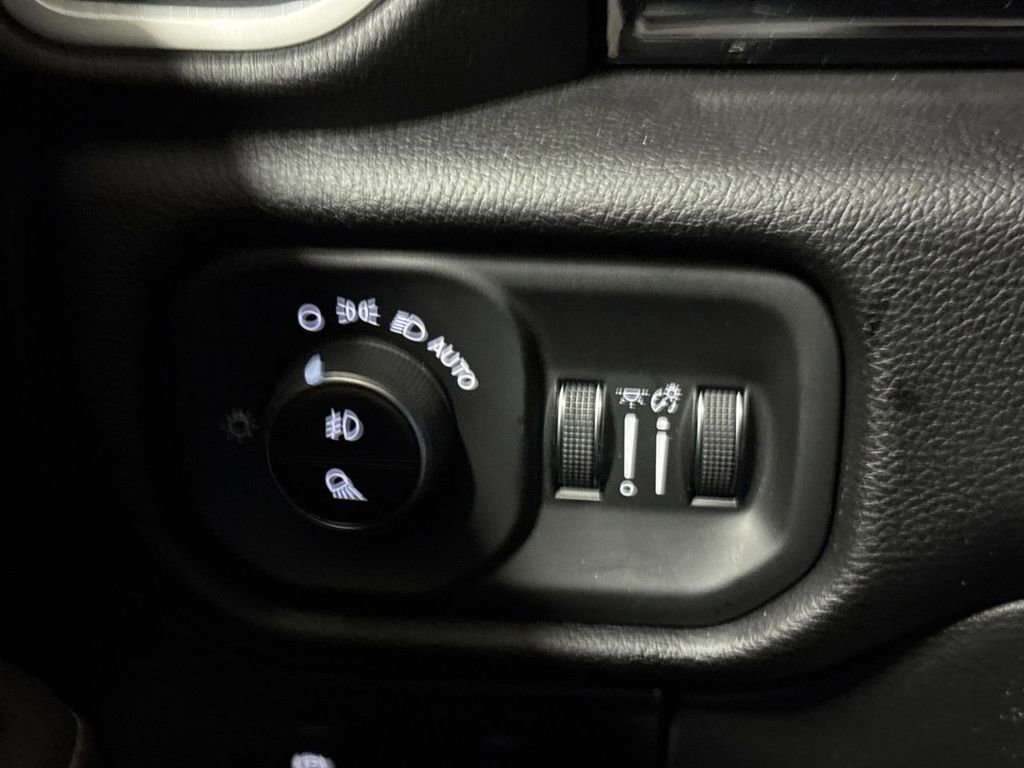 New 2026 RAM 1500 Laramie w/ Night Edition image 17