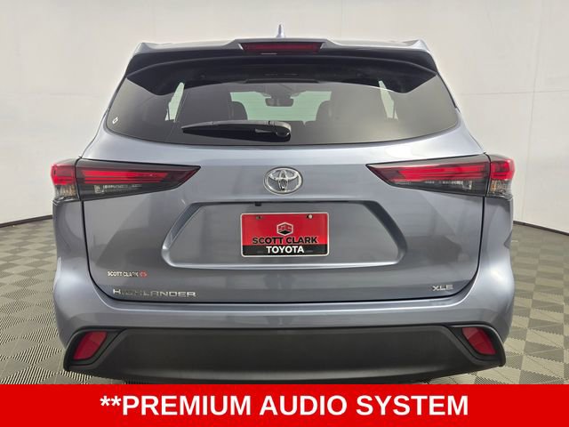 Used 2024 Toyota Highlander XLE image 7