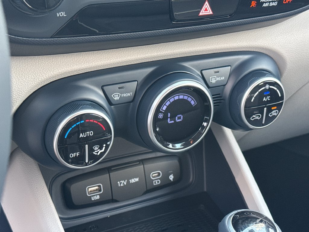 New 2026 Hyundai Venue SEL FWD image 19