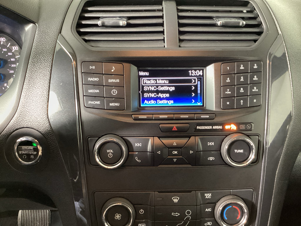 Used 2018 Ford Explorer XLT AWD/4WD image 28