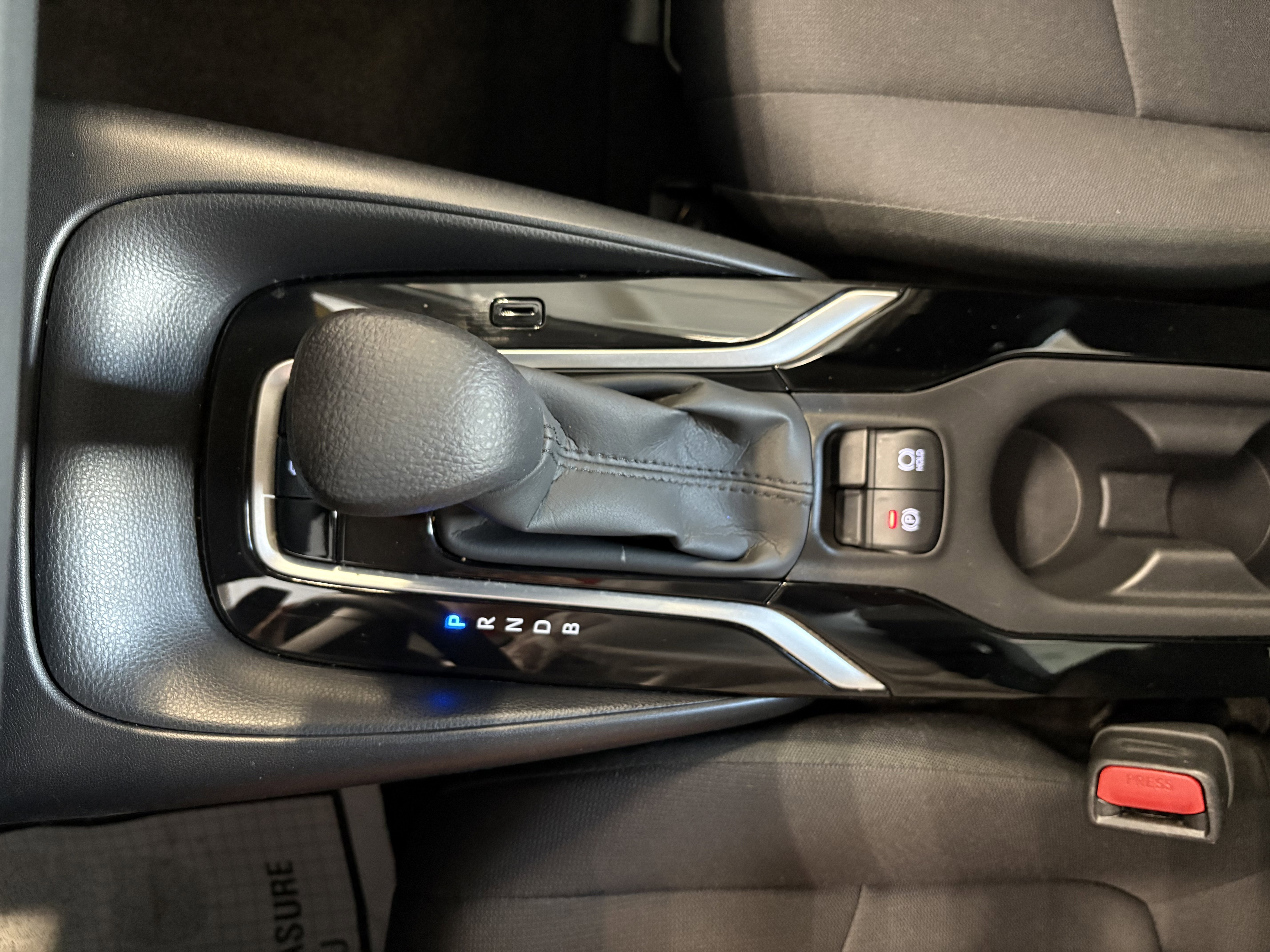 Used 2021 Toyota Corolla LE FWD image 19